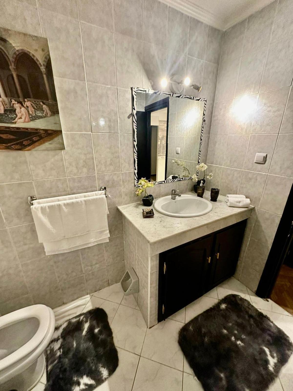 Le Velodrome Au Coeur De Casablanca Apartment Luaran gambar